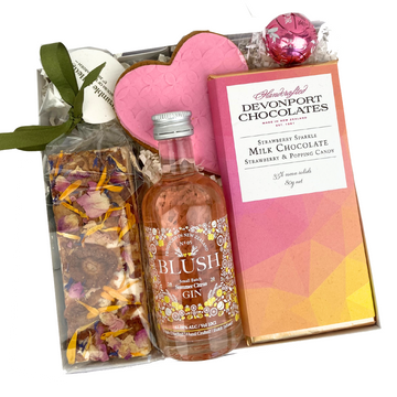 Love is in the air Gift Box | Perfect for that special women in your life | Celebration Box NZ